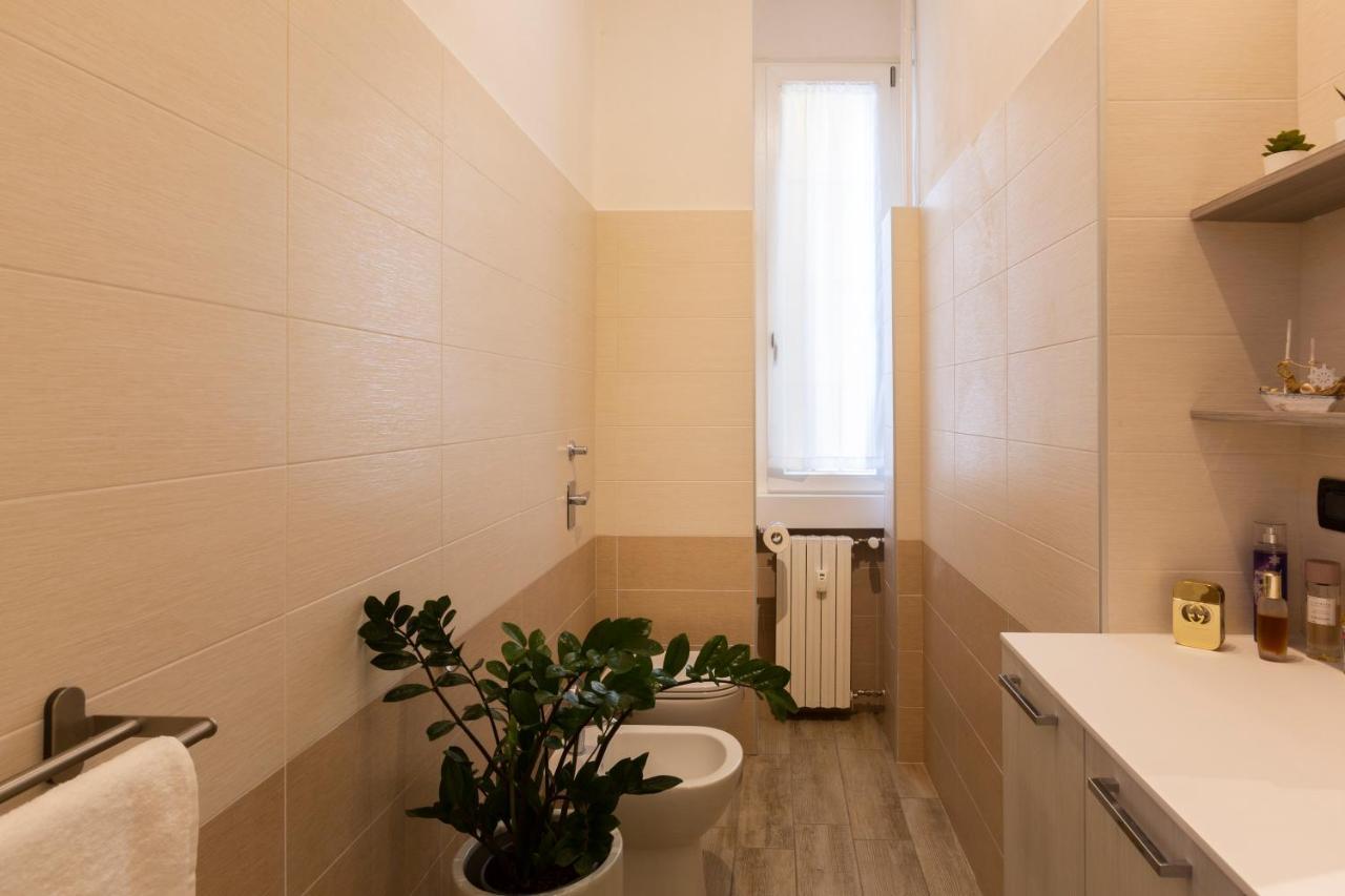 Yellow Line Apartment Milan Exterior photo